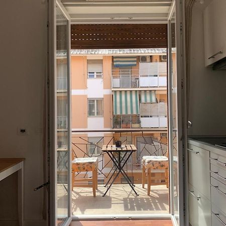 Our Cozy Homestay Рим Екстер'єр фото