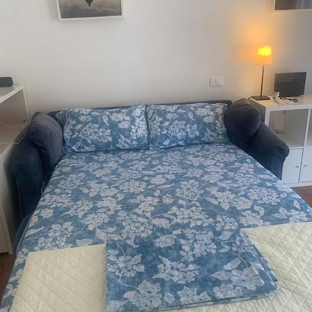 Our Cozy Homestay Рим Екстер'єр фото